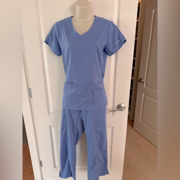 Grey's Anatomy Other Greys Anatomy Ceil Scrub Set Poshmark